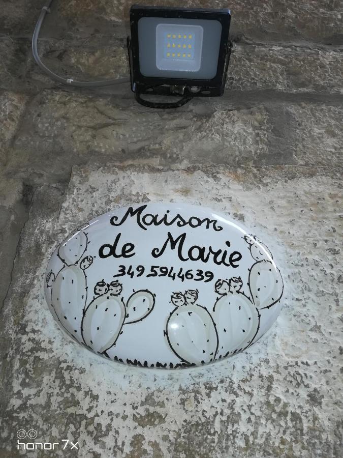 Maison De Marie Trani Bagian luar foto