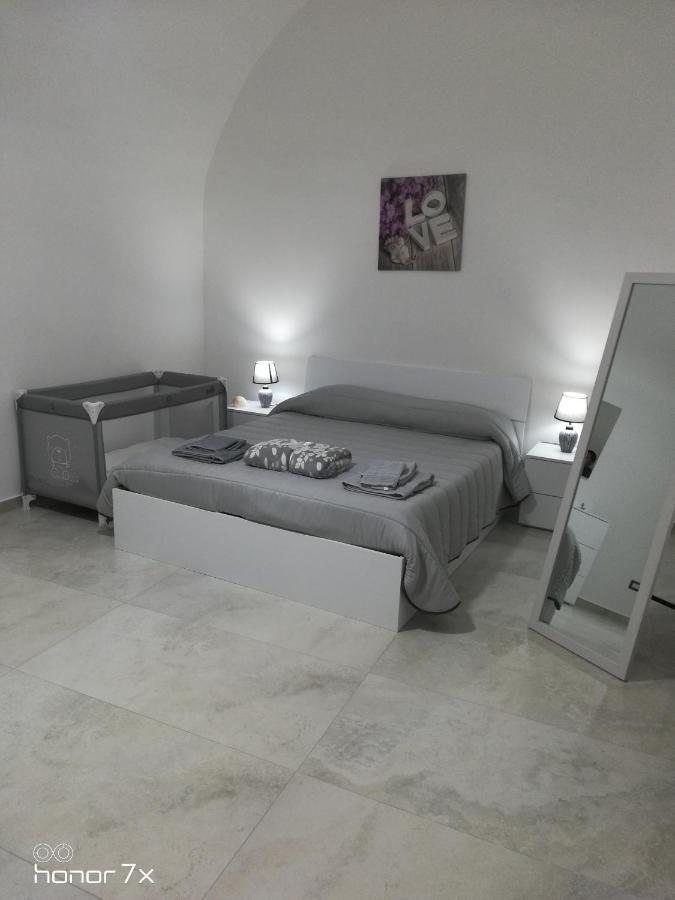 Maison De Marie Trani Bagian luar foto